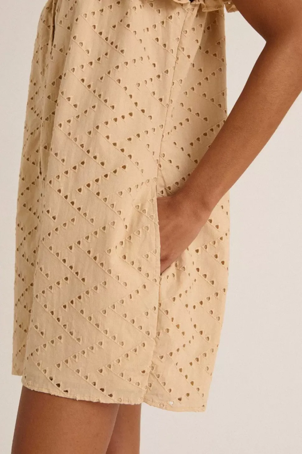 Combishort Jade Broderie Anglaise Beige