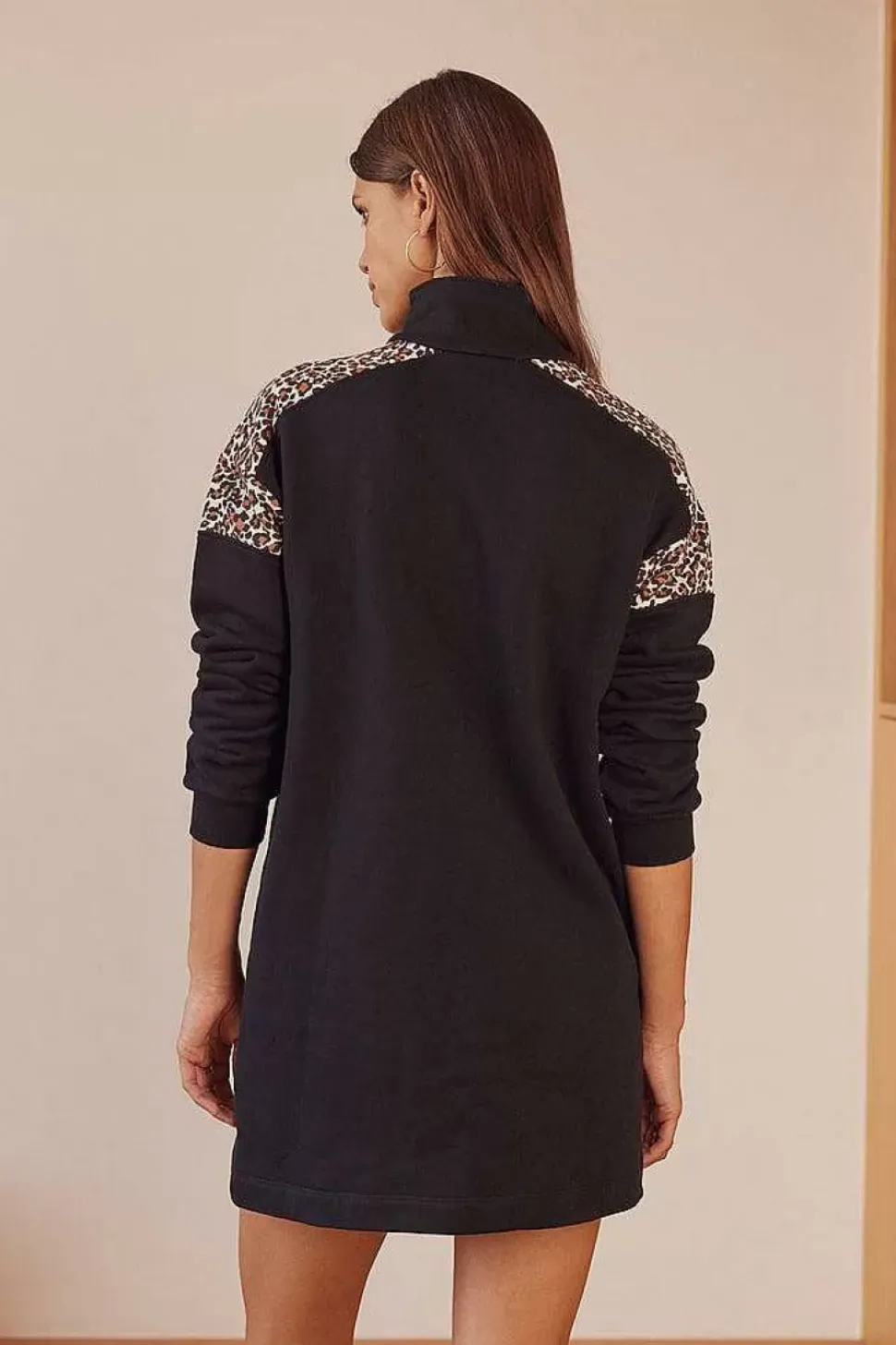 Robe Ugolin Noir Et Leopard