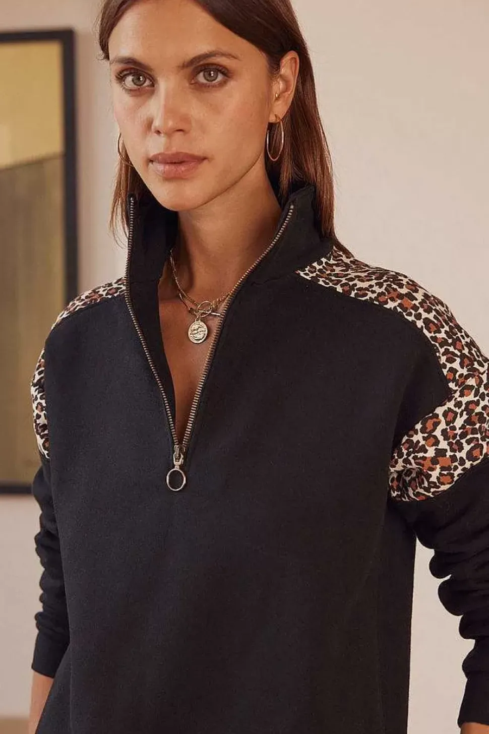Robe Ugolin Noir Et Leopard